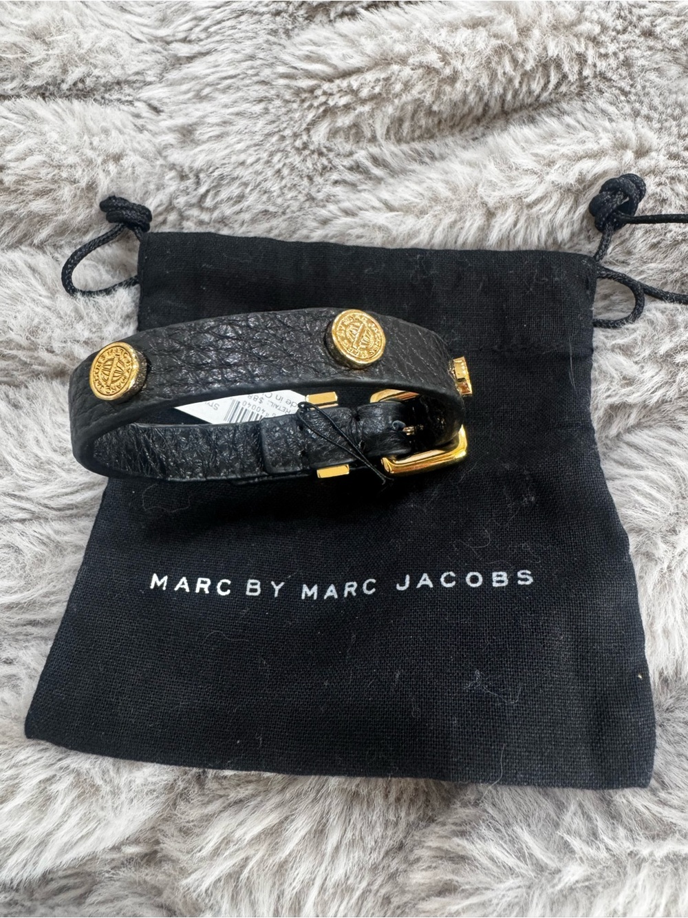 Marc by Marc Jacobs Turnlock Charm Leather Bracelet – NWT black